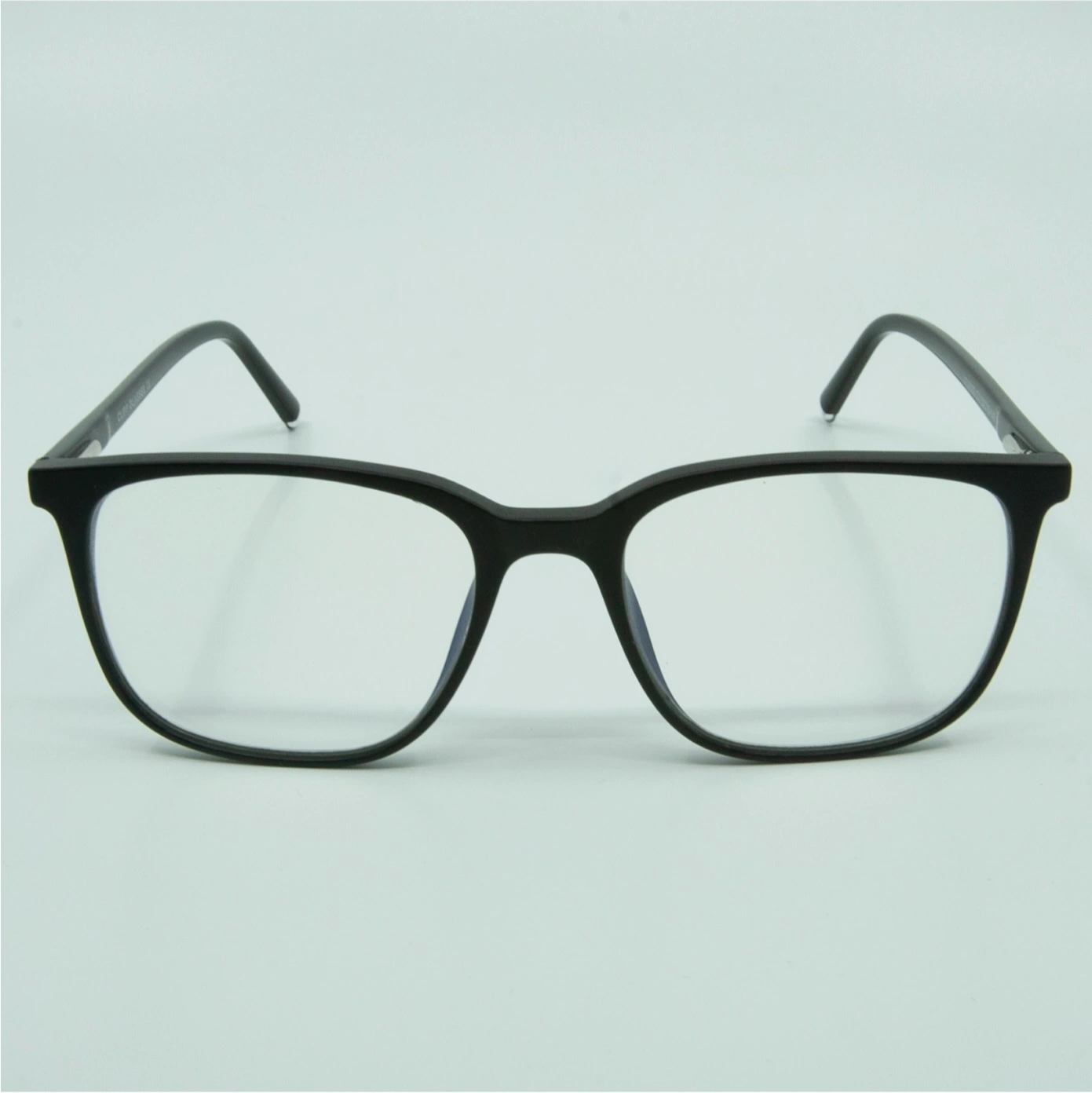 Clipp Glasses focus fekete szemüveg szemből