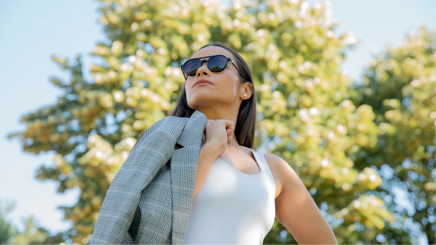 Clipp Glasses Harry monitor szemüveg női modellen kültéren