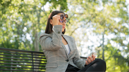 Clipp Glasses Harry monitor szemüveg női modellen kültéren