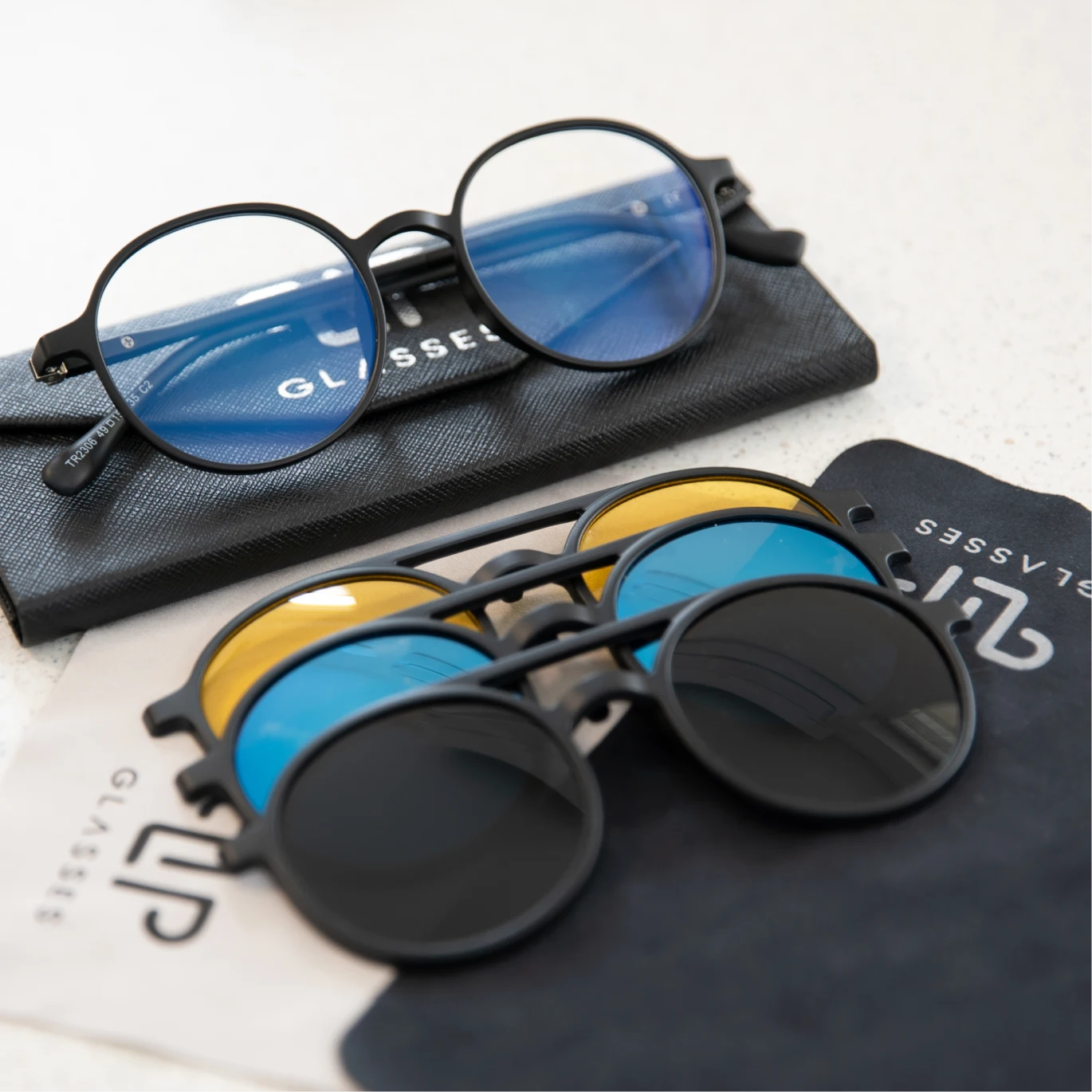 Clipp Glasses Harry monitor szemüveg kiegészítőkkel